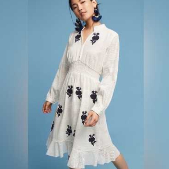 Anthropologie Dresses & Skirts - Anthropologie Hemant & Nandita embroidered eyelet V-neck dress 8